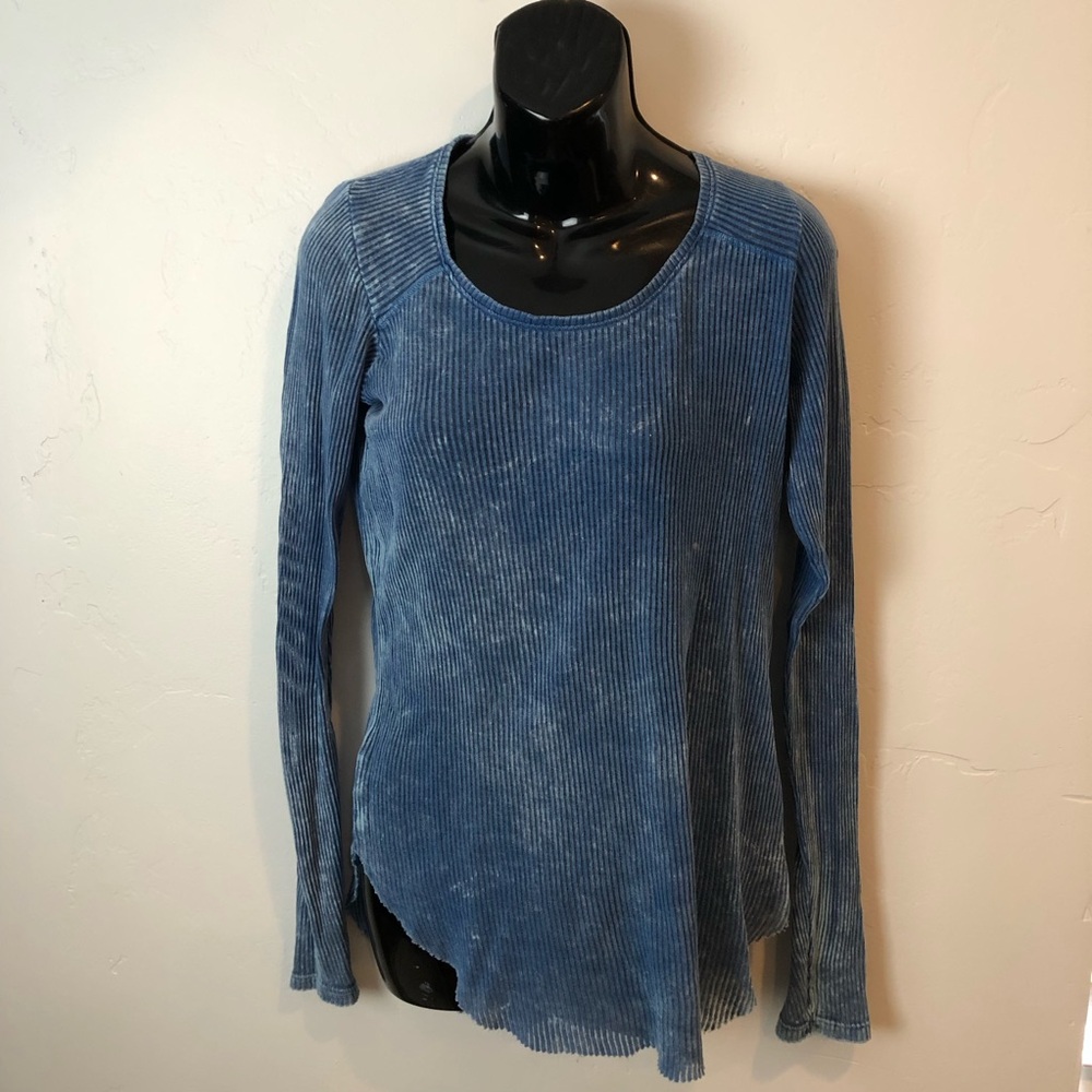 We The Free Asymmetrical Blue Long Sleeve ribbed burnout top xs/s